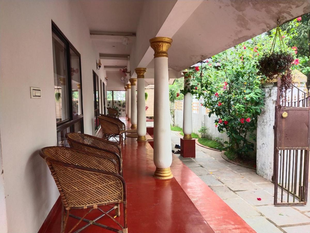 Marari Beach Clleetus Homestay Mararikulam Exterior photo